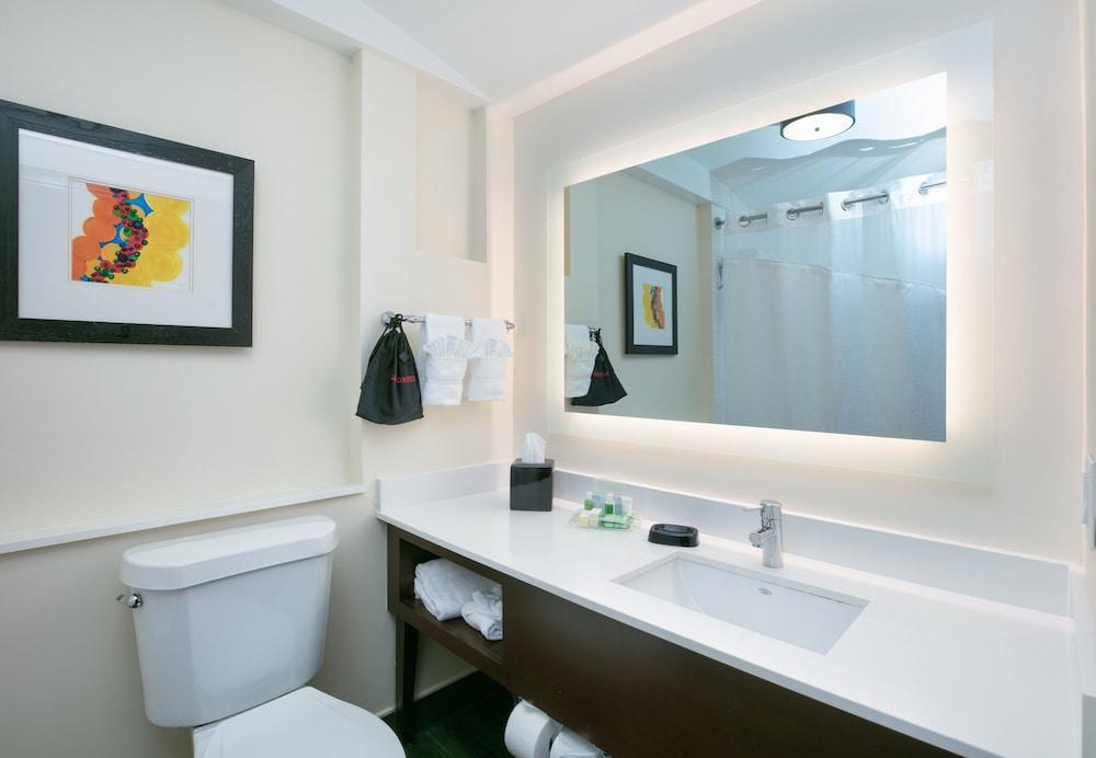 Holiday Inn DFW South by IHG photo 35