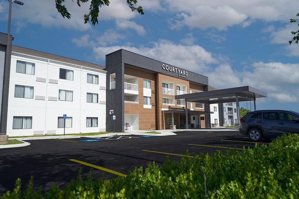 Courtyard By Marriott Bentonville photo 25