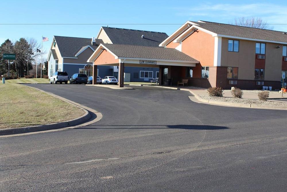 Coratel Inn and Suites by Jasper Stillwater — hotel in Stillwater