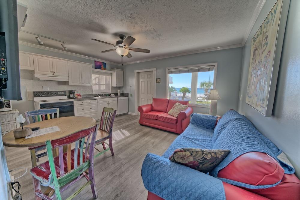 Pineapple Villas on Laguna Beach photo 50