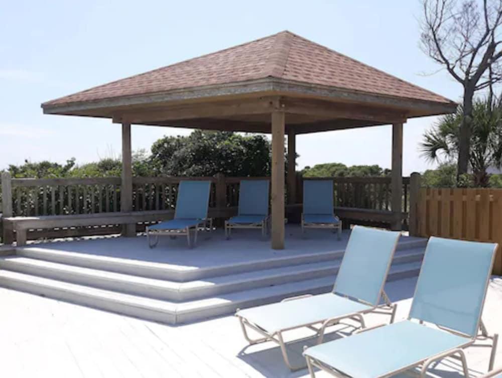 Surf Suites photo 2