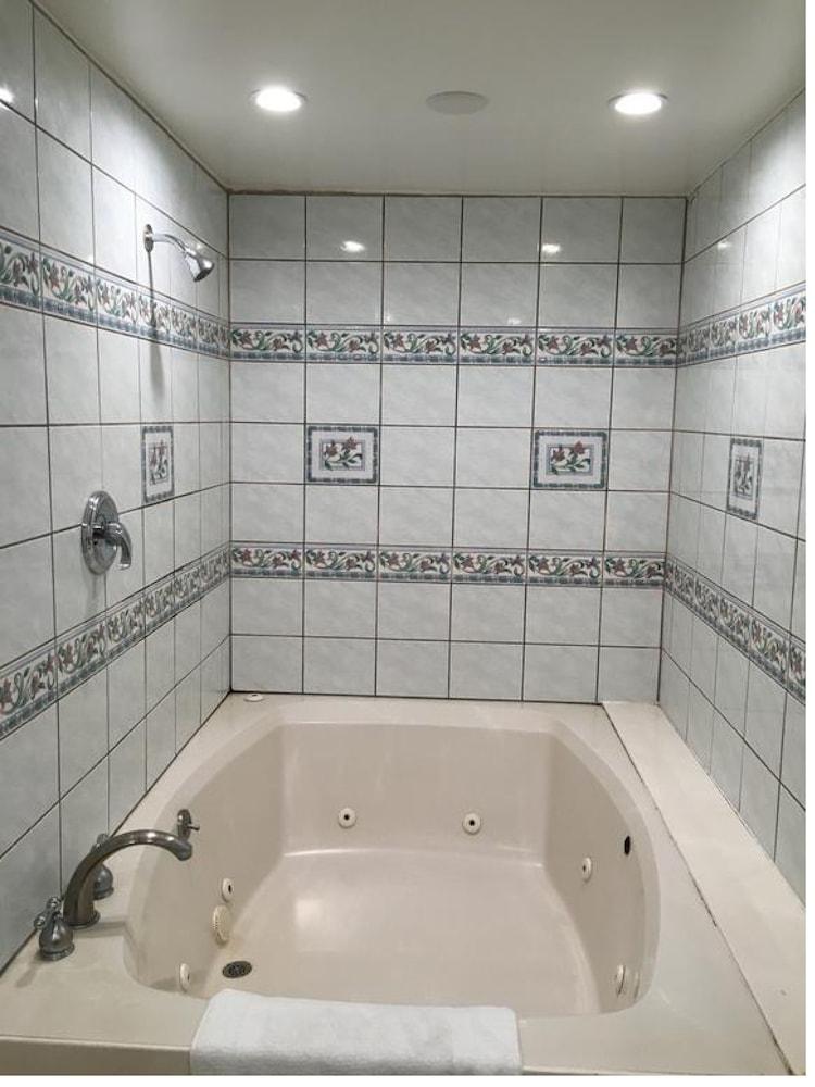 Hacienda Inn photo 18