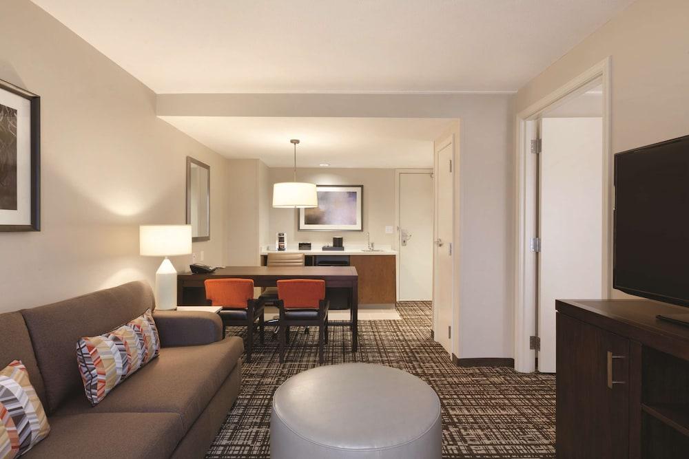 Embassy Suites Oklahoma City Downtown/Medical Center photo 8