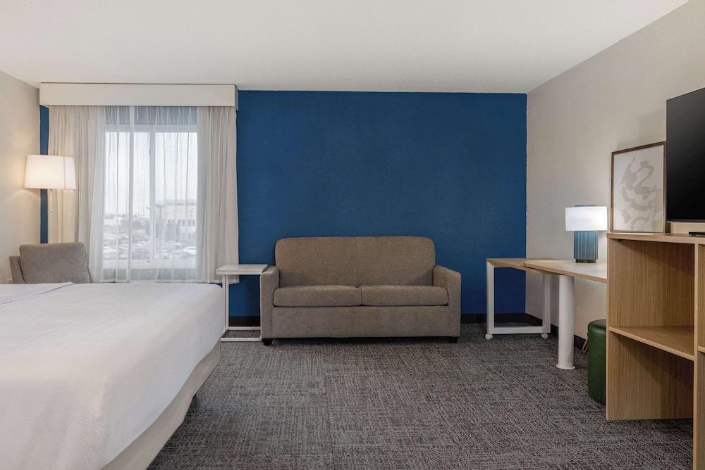 Spark by Hilton Evansville East, IN photo 20