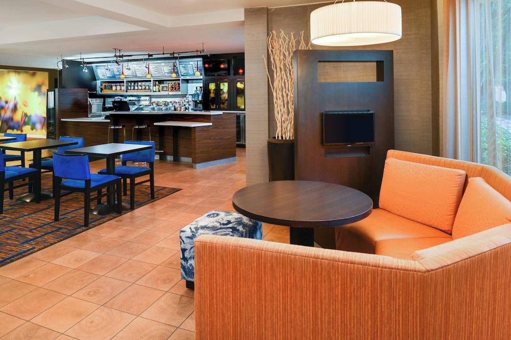 Courtyard by Marriott Beaumont photo 6