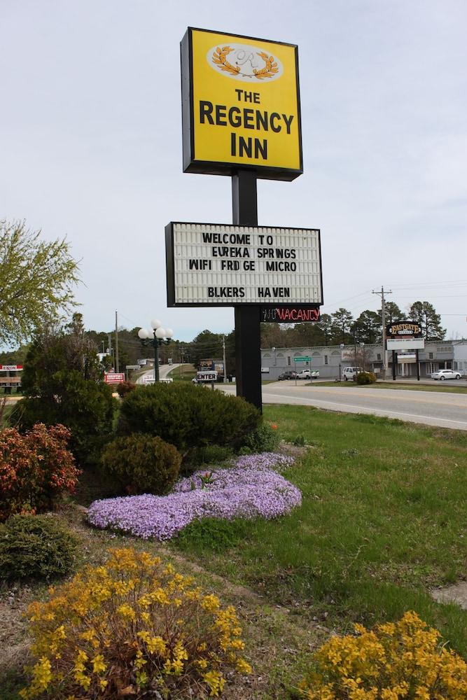 The Regency Inn photo 9