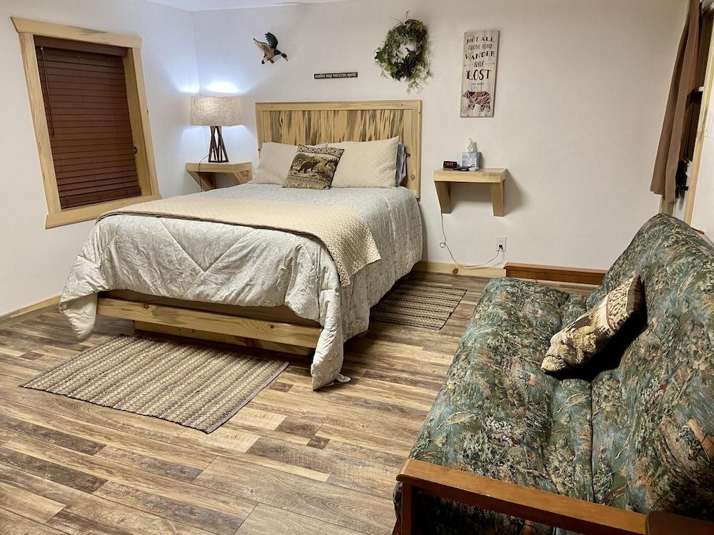 Cascade Lake Inn photo 25