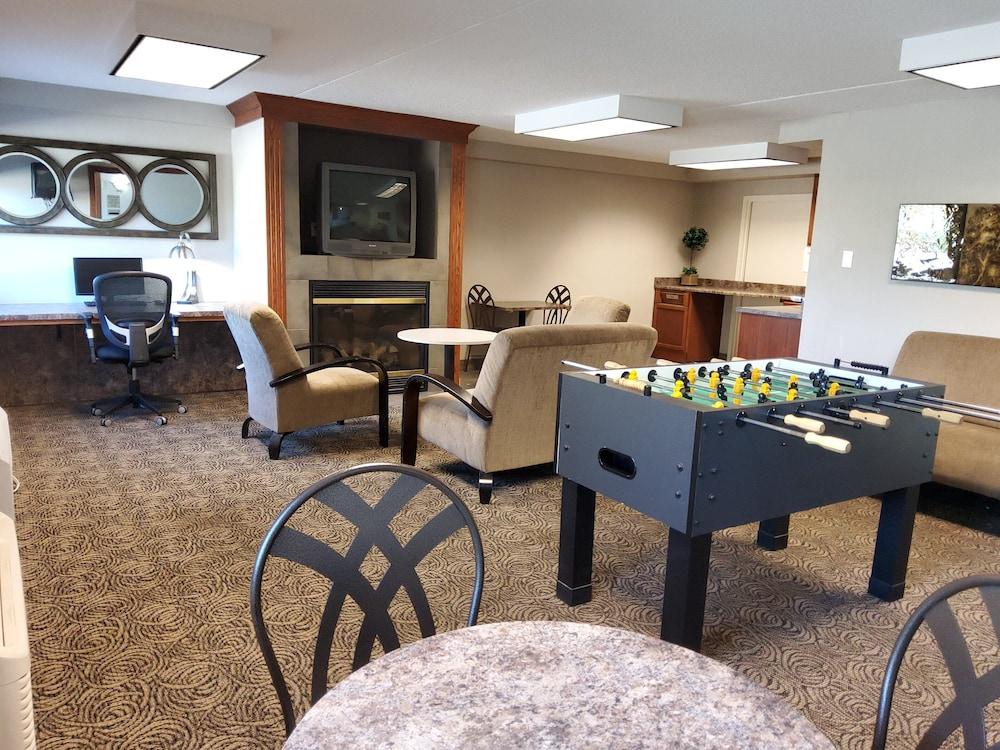Klopfenstein Inn and Suites photo 6