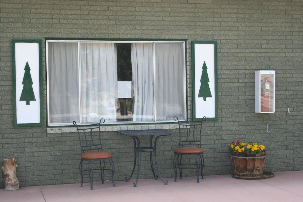 Bryce Zion Inn photo 13