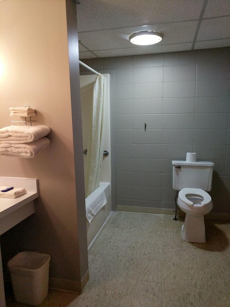 Attican Motel photo 10