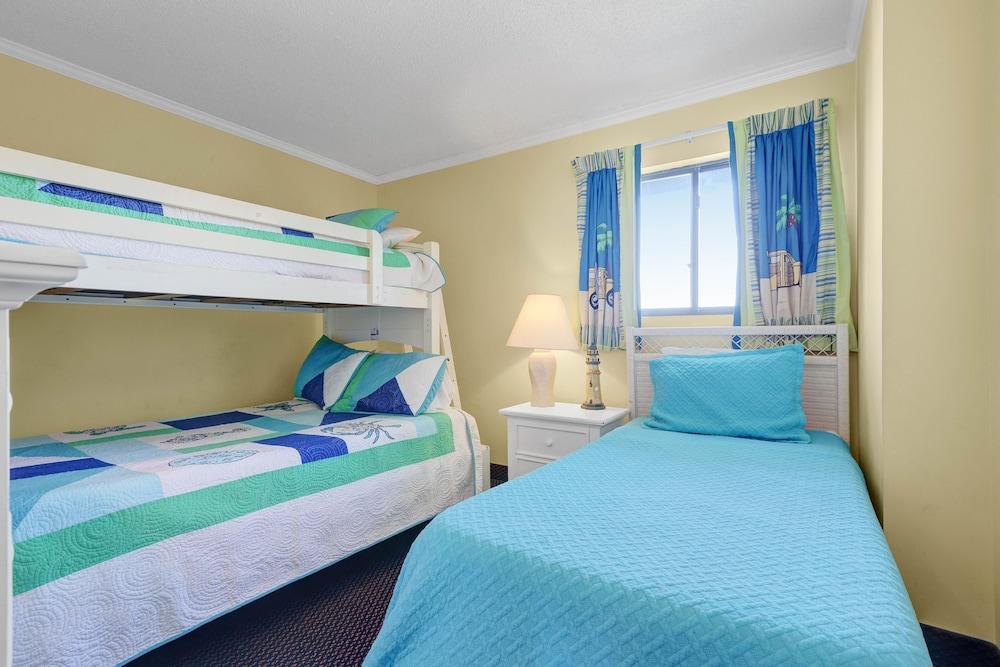 Sands Beach Club Resort photo 3