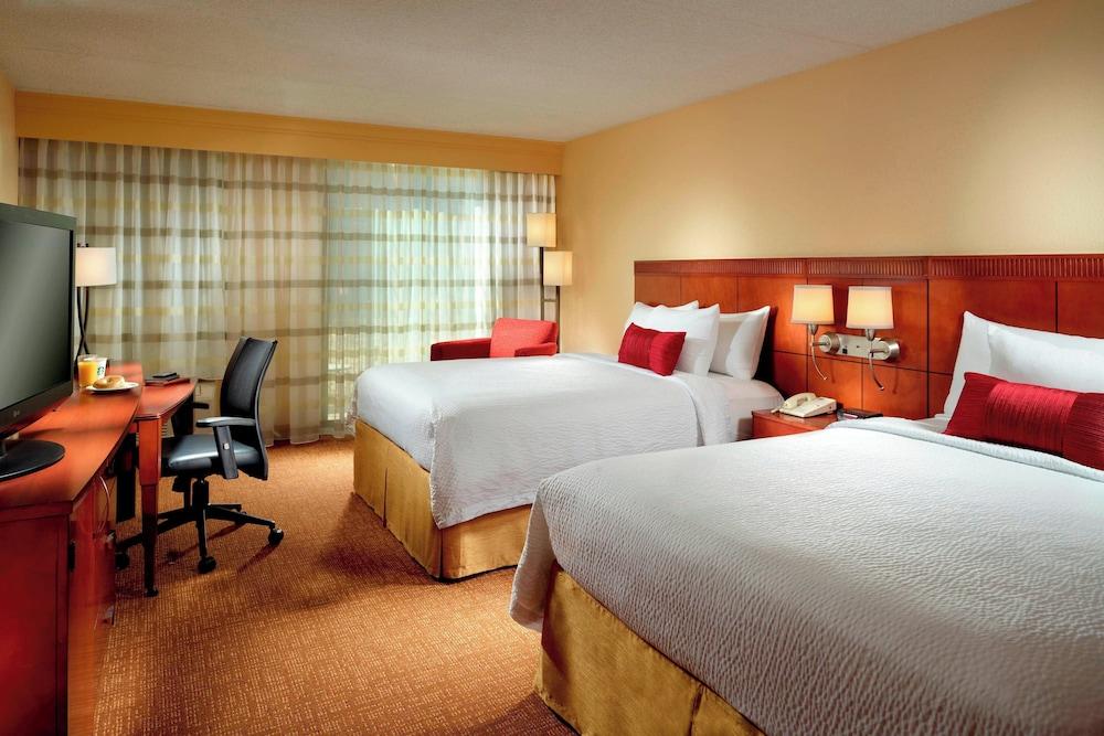 Courtyard by Marriott Columbus photo 6