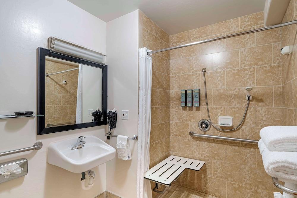 Best Western Liberty Inn photo 23