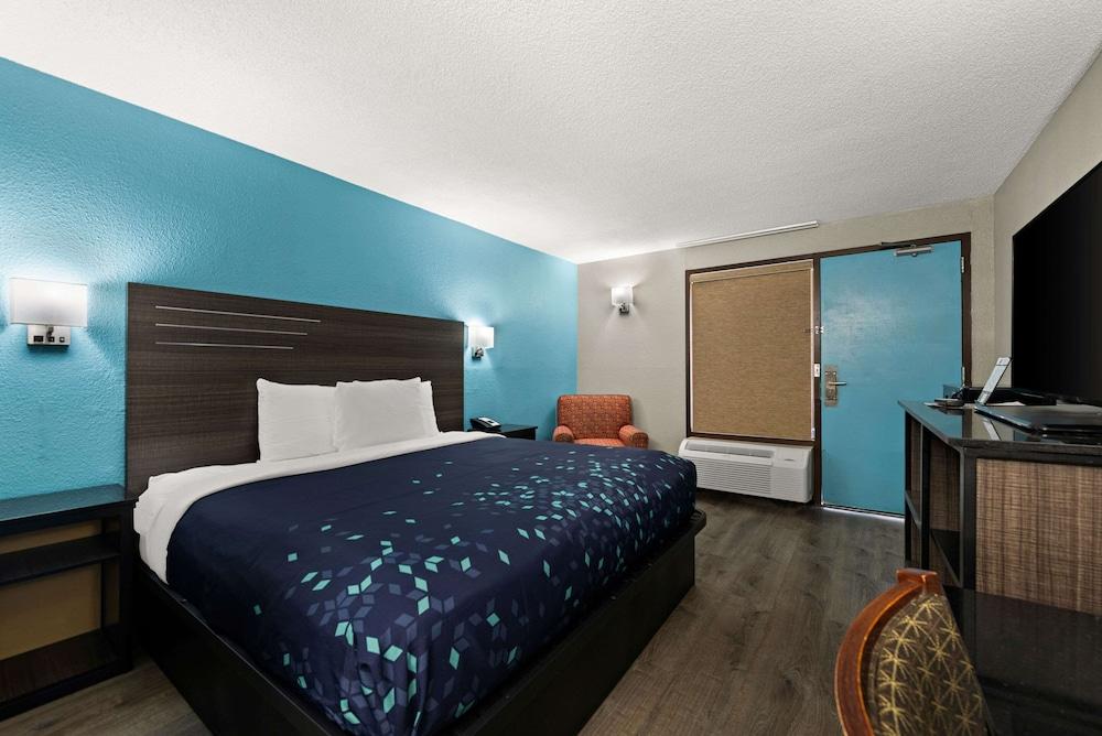 Rodeway Inn Richmond West End photo 6