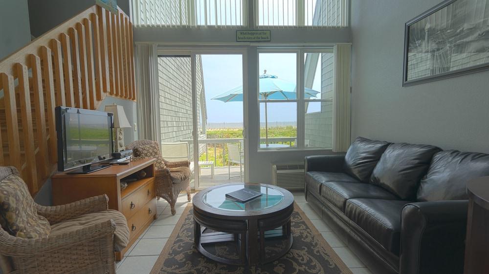 The Surf Club photo 79