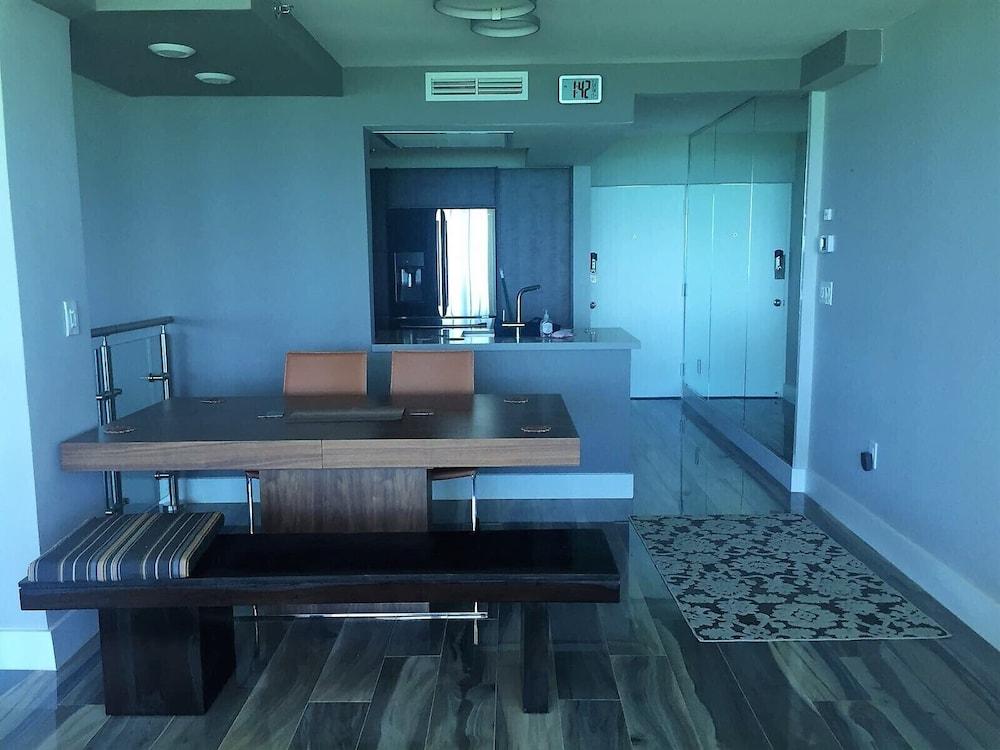 Soleil Apartments at Castle Beach Club photo 99