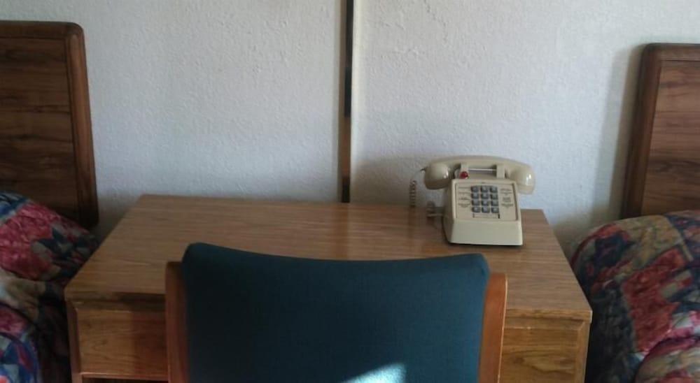 College Inn photo 3