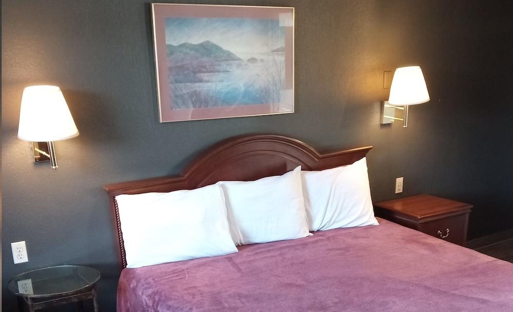 Downtown Inn photo 16