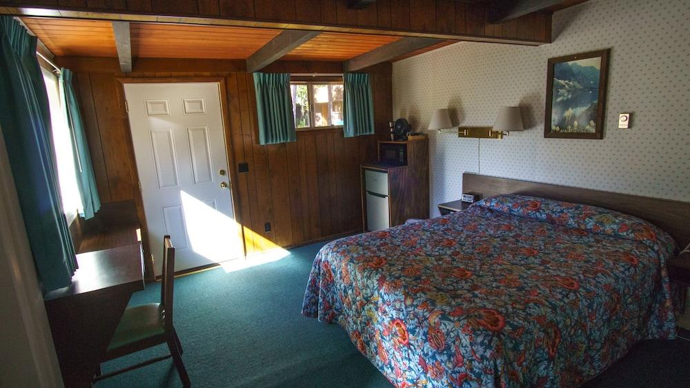 Mountain Pine Motel photo 7