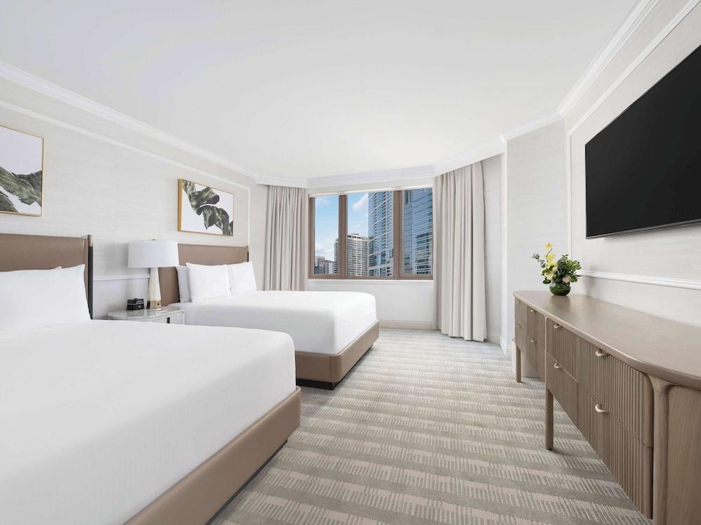 Fairmont Chicago at Millennium Park Gold Experience photo 4