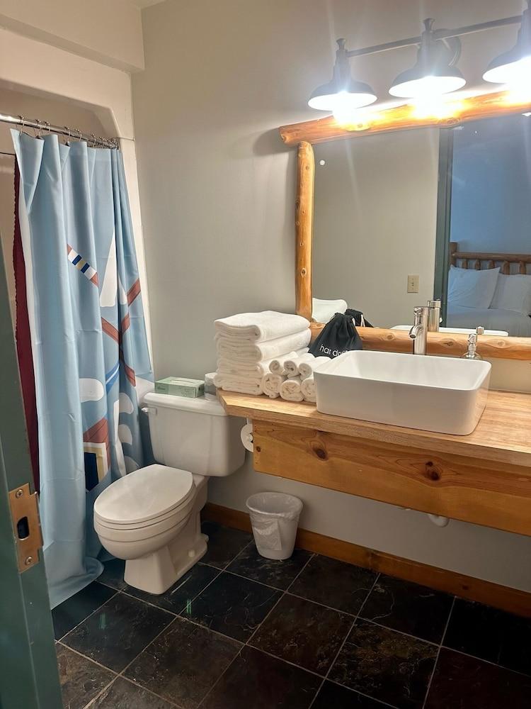 Manhattan Beach Lodge photo 6