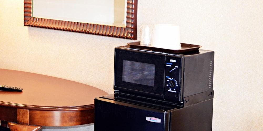 Aloha Inn photo 41
