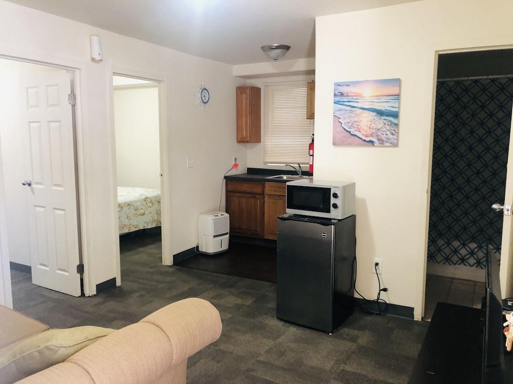 Thunderbird Motel photo 17