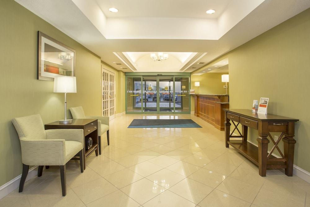 Kalamazoo Hotel and Suites photo 25
