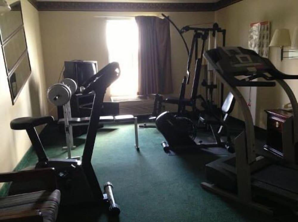 Days Inn by Wyndham Grayson photo 39