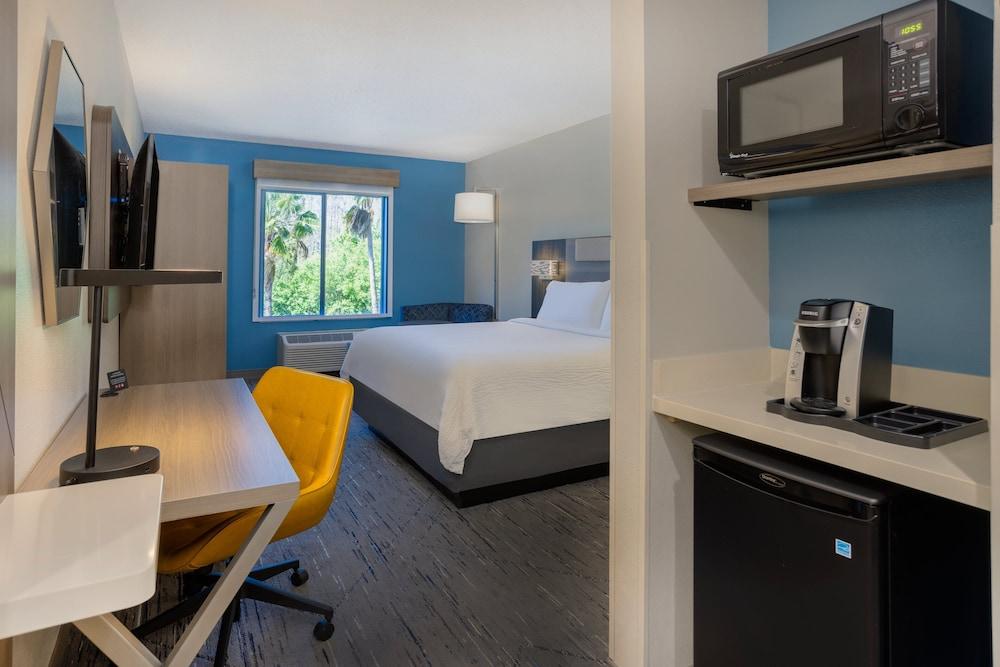 Holiday Inn Express Hotel & Suites New Tampa I-75 by IHG photo 50