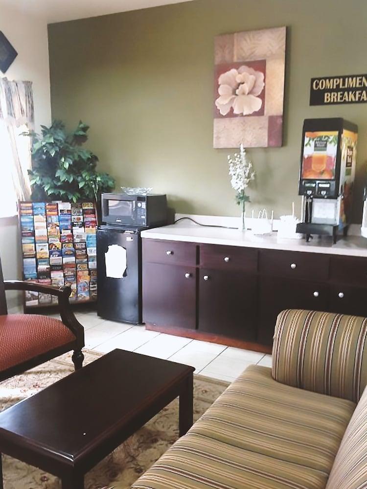 Blue Way Inn & Suites By Jasper Houston photo 5