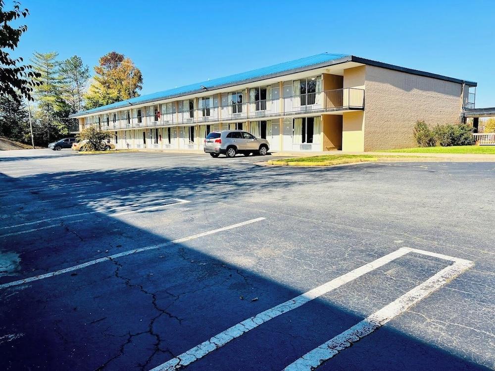 Heritage Inn Cartersville photo 1