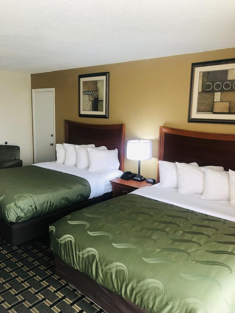 Quail Inn & Suites photo 8
