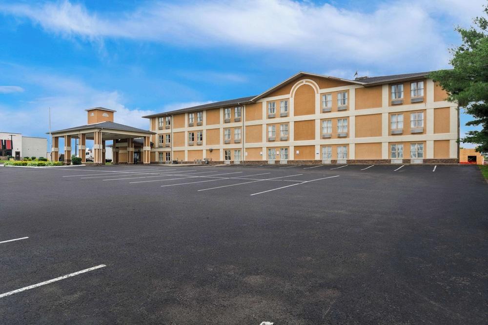 Quality Inn Dry Ridge photo 57