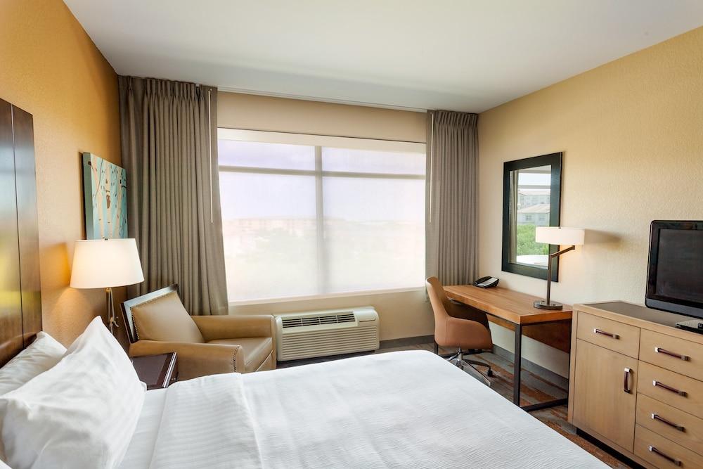 Holiday Inn San Antonio Seaworld by IHG photo 10