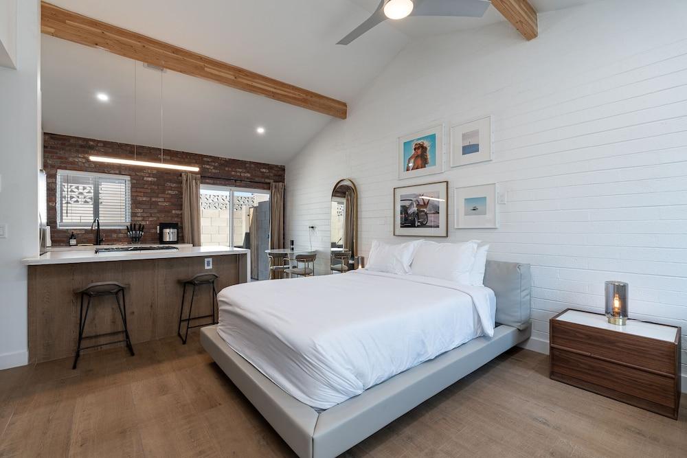 Ash & Ko Boutique Lodging photo 70