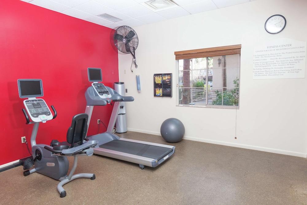 Hilton Garden Inn Palm Springs - Rancho Mirage photo 40