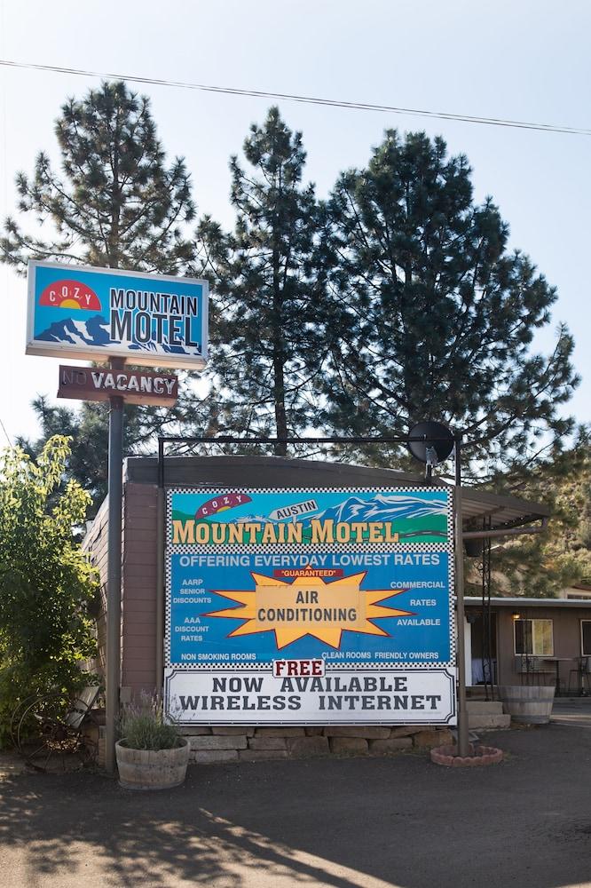 Cozy Mountain Motel  photo 7