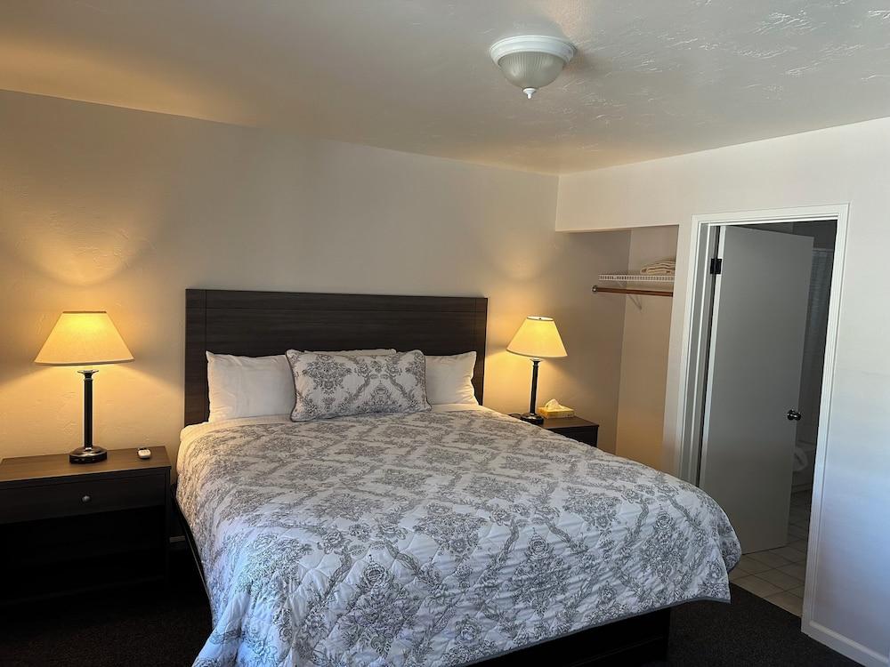 Lee Vining Motel photo 6