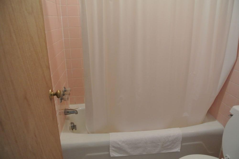 RoseWood Inn photo 19