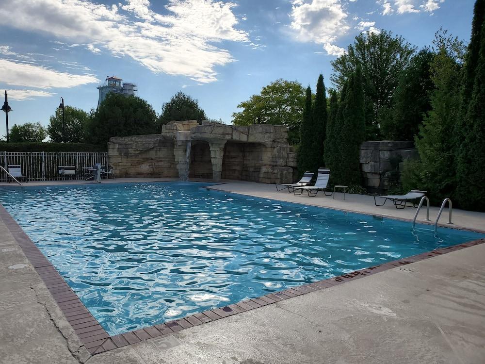 Bridgeport Waterfront Resort photo 74