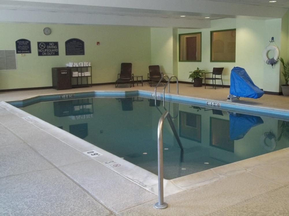 Holiday Inn Express Hotel & Suites Winchester by IHG photo 18
