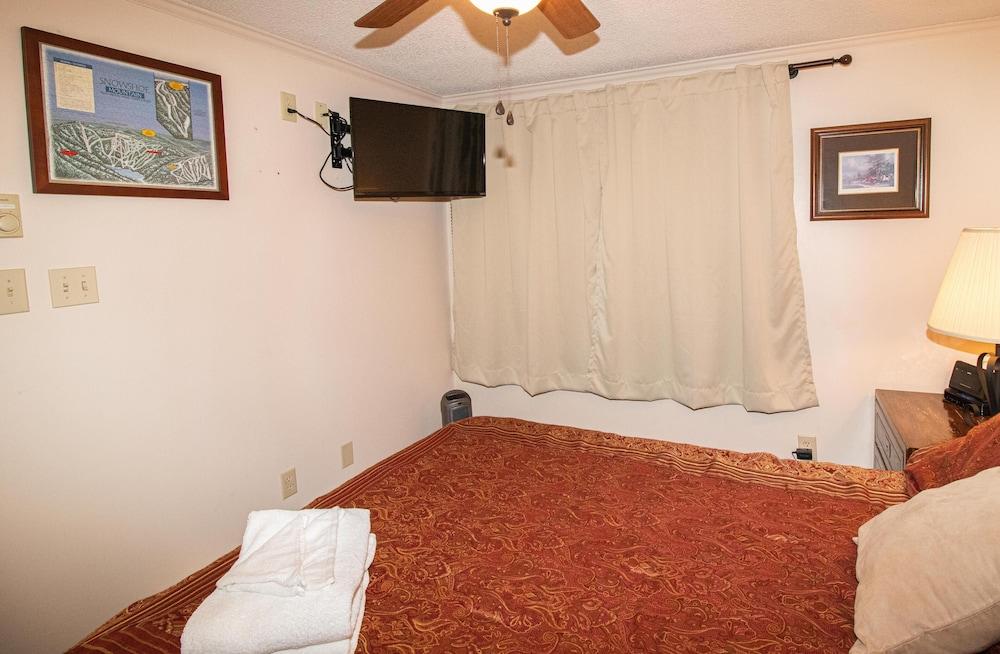 Mountaintop Condos photo 2