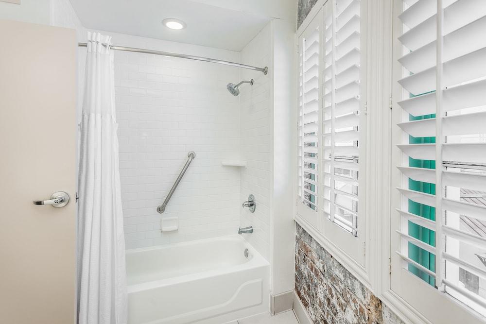 The Mercantile Hotel New Orleans photo 48