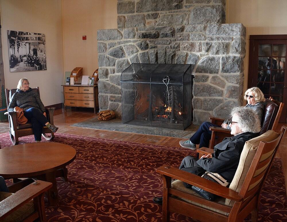 Paradise Inn photo 28