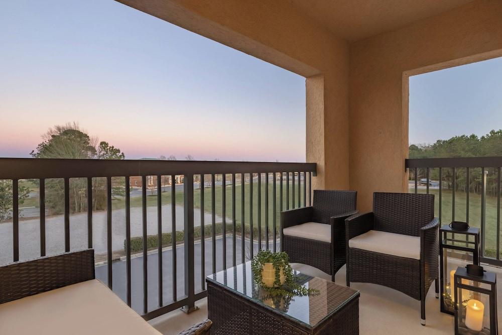 Courtyard Marriott Greenville photo 11