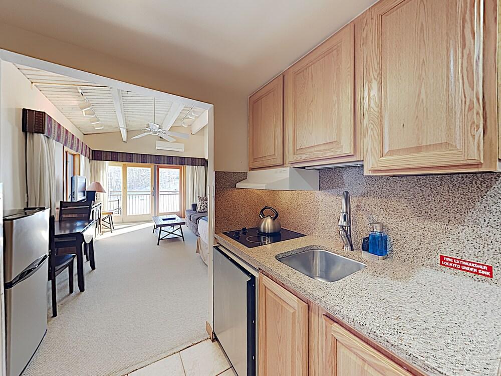 The Timberline Condominiums photo 51