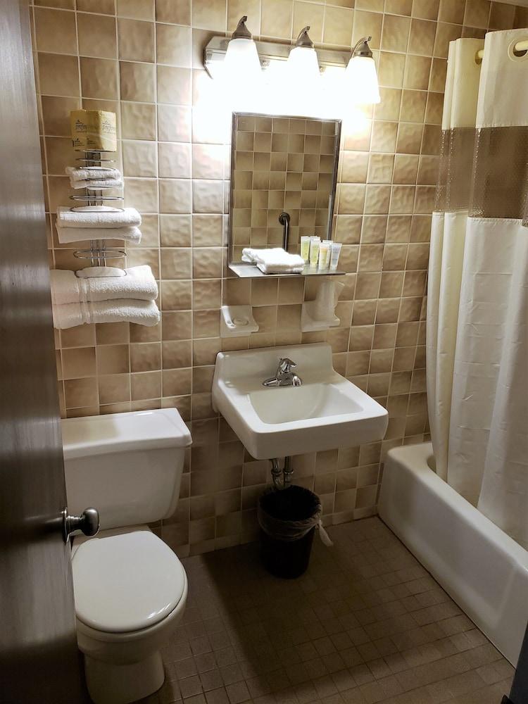 Roosevelt Inn of Hyde Park photo 9