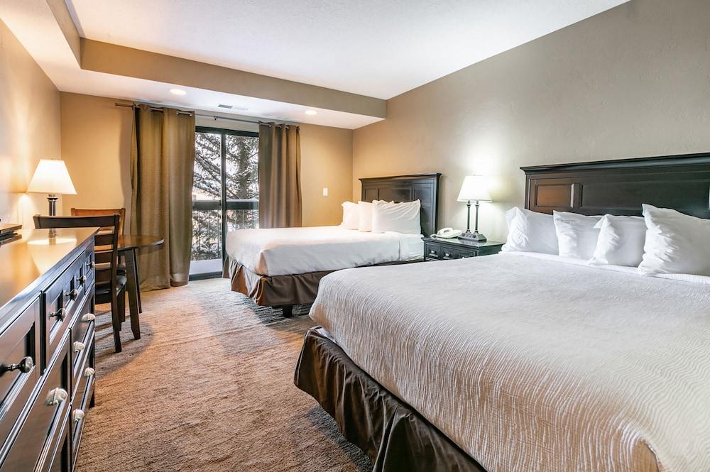 Shadow Ridge by All Seasons Resort Lodging photo 45