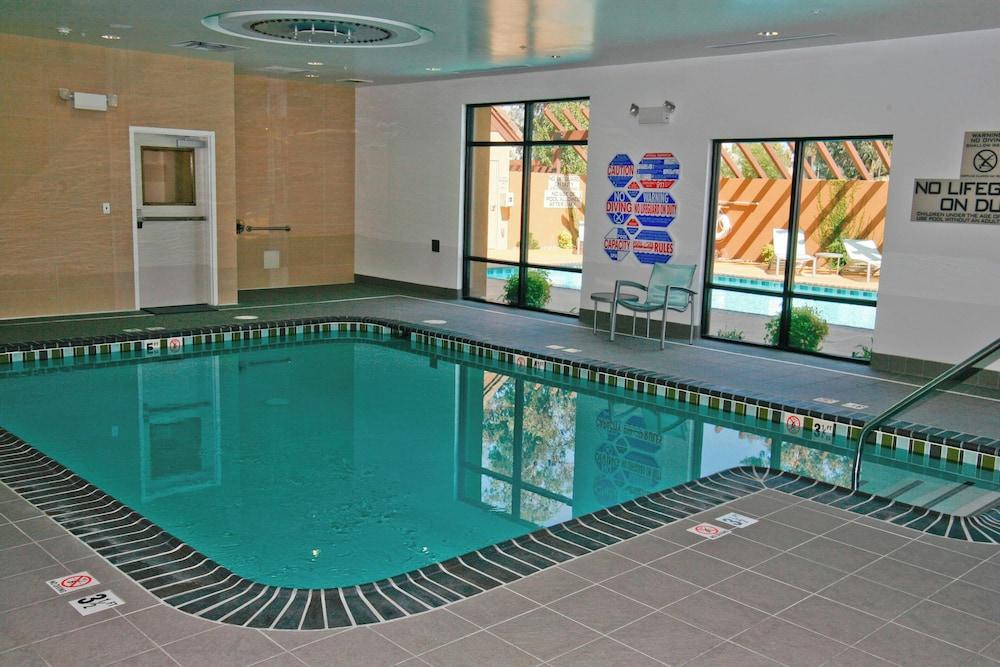 Springhill Suites by Marriott Temecula Wine Country photo 11